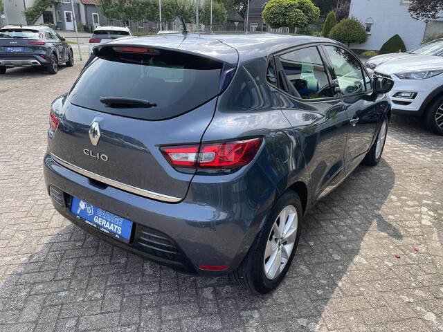 Renault CLIO 1.2 TCe Intens | 16" LM-velgen, Navigatie, Parkeersensoren, Keyless entry and go, Cruise controle