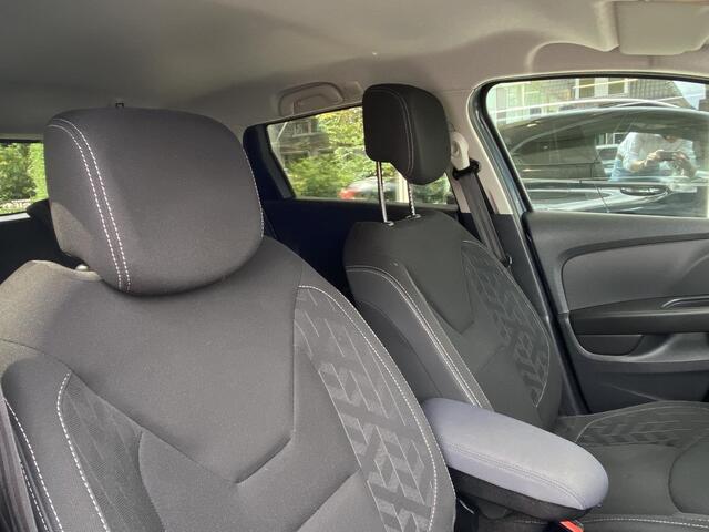 Renault CLIO Estate 0.9 TCe Intens | Navigatie | Parkeersensoren | Climate Control | Stoelverwarming | Cruise Control | Led verlichting