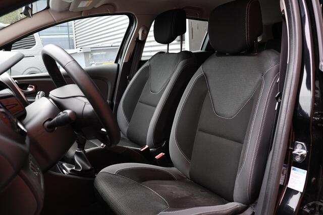 Renault CLIO Estate 0.9 TCe Zen | Navigatie | Cruise control | Airco | DAB | LM Velgen | Trekhaak | DAB | MF Stuur | NAP Logisch | Nieuwe APK