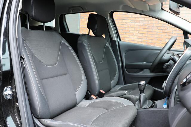 Renault CLIO Estate 0.9 TCe Zen | Navigatie | Cruise control | Airco | DAB | LM Velgen | Trekhaak | DAB | MF Stuur | NAP Logisch | Nieuwe APK