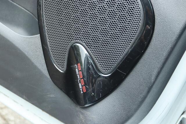 Renault CLIO ESTATE 0.9 TCE INTENS GT-LINE | LED | CAMERA | KEY-LESS | BASREFLEX | NAVI | CRUISE