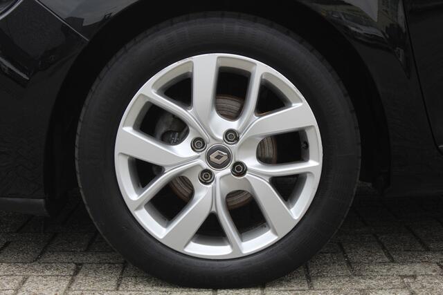 Renault CLIO Estate 0.9 TCe Limited Navigatie/Parkeersensoren/Cruise control/Keyless/Bluetooth/Airco/Bass reflex audio/Elektrische ramen/Elektrisch verstelbare spiegels/16'' Lichtmetalen velgen.