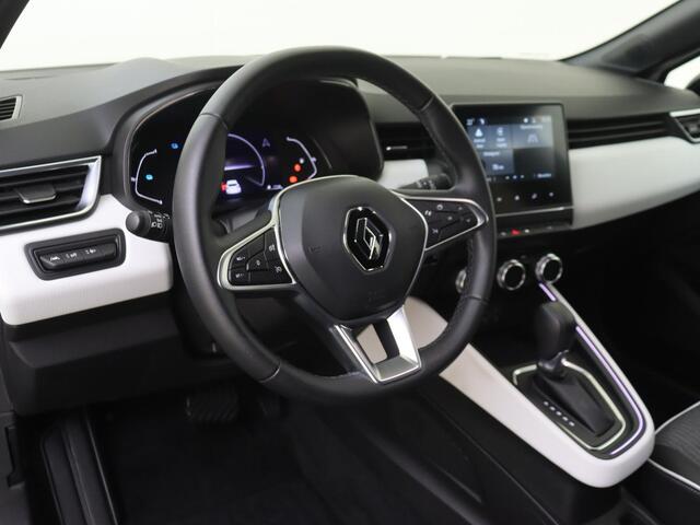 Renault CLIO 1.6 E-Tech Hybrid 145 Techno | Navigatie | Parkeersensoren en Camera | LM velgen | Trekhaak |