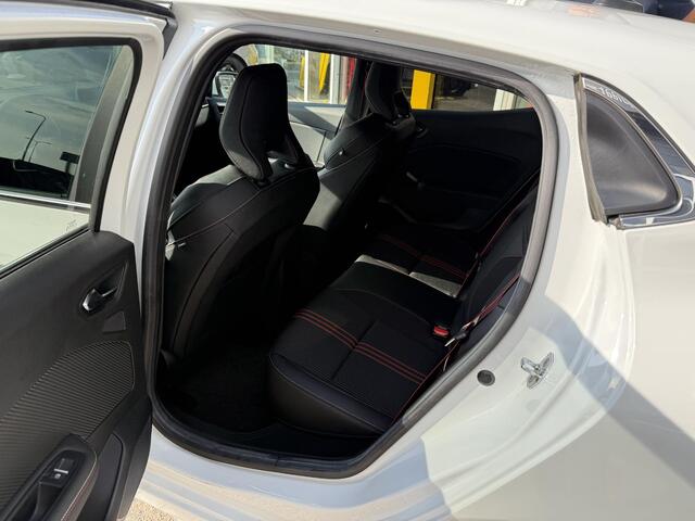 Renault CLIO 1.3 TCe R.S. Line | NAP | 360 graden camera | Navigatie groot | Dodehoek detectie | LED | Climate Control | Lichtmetaal 17'' |