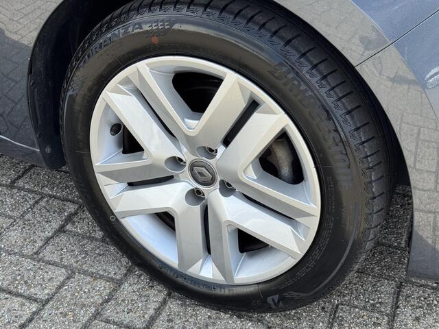 Renault CLIO 1.6 E-Tech Hybrid 140 Zen / NAVIGATIE / CLIMATE CONTROL / CRUISE CONTROL /