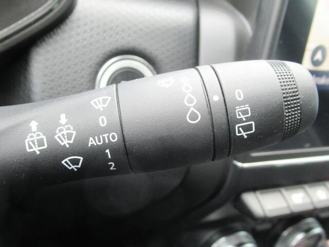 Renault CLIO 1.0 TCe Intens, Full LED / Carplay + Android Auto / Climate control / Camera + sensoren