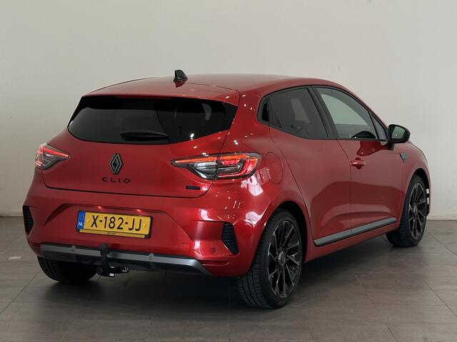 Renault CLIO 1.6 E-Tech Full Hybrid 145 Esprit Alpine | Trekhaak | 360° camera | All season banden | Adaptieve cruise control | Apple Carplay/Android Auto