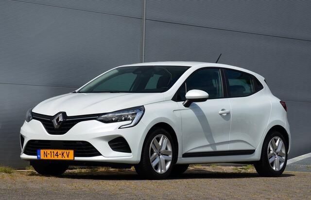 Renault CLIO 1.0 TCE 90 ZEN | NAVIGATIE | TREKHAAK AFNEEMBAAR | PDC | PARELMOER WIT | ALL SEASON BANDEN | ALL IN RIJKLAARPRIJS