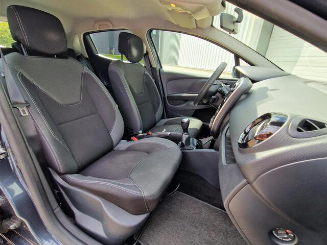 Renault CLIO 0.9 TCe Zen / 1e Eigenaar / Dealer Onderhouden / All Seasons / Navigatie / Cruise Control /