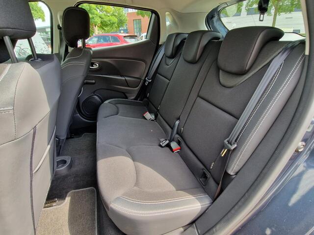Renault CLIO 0.9 TCe Zen / 1e Eigenaar / Dealer Onderhouden / All Seasons / Navigatie / Cruise Control /