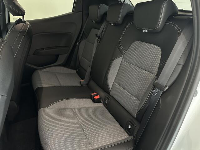 Renault CLIO 1.0 TCe 90 Techno | Navigatie 9,3" | Stoel- en stuurverwarming | Lichtmetalen velgen 17" | Apple Carplay/Android Auto