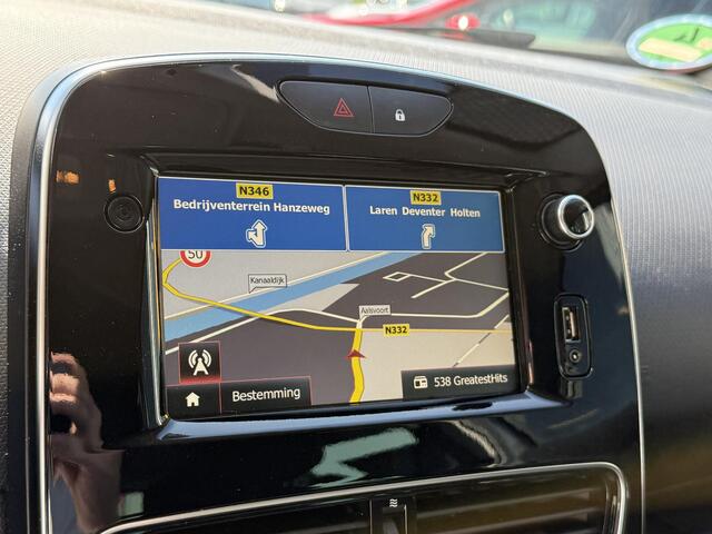 Renault CLIO 0.9 TCe Limited Comfort | Navigatie | Climate Control | Key-less | DAB | Parkeersensoren | Cruise Control | Lichtmetaal | Stoelverwarming |