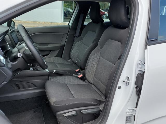 Renault CLIO 1.6 E-Tech Hybrid 140 Business Zen | Navi | Apple Carplay + Android Auto | Airco | Cruise | Led Koplampen | Pdc V+A+Camera | Rijstrook+Lichtsensor | Bluetooth Carkit+Streaming