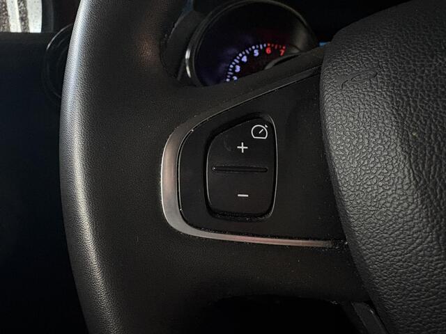 Renault CLIO 0.9 TCe Limited / Airco/ Navigatie/ Bluetooth/ Cruise control/