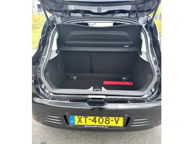 Renault CLIO 0.9 TCE LIMITED / Navi / Bluetooth