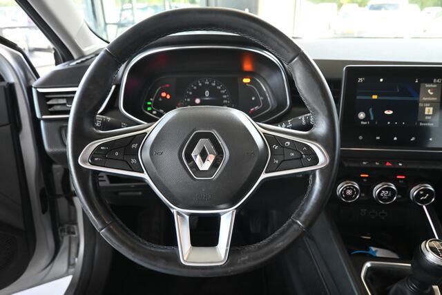 Renault CLIO 1.0 TCe Intens Navigatie Airco Cruise control Trekhaak Achteruitrijcamera 100% Onderhouden Inruil Mogelijk!