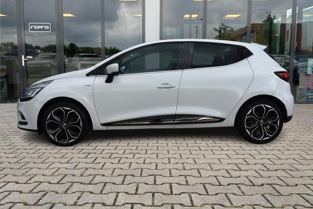 Renault CLIO 0.9 TCe Bose | Camera | LED | 17 Inch |