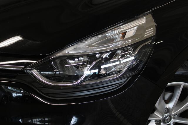Renault CLIO 0.9 TCe Limited | Incl. 12 maanden garantie | Cruise control | Airco | Bluetooth | Trekhaak | DAB radio | Parkeersensoren | Navigatie | 100% onderhouden |