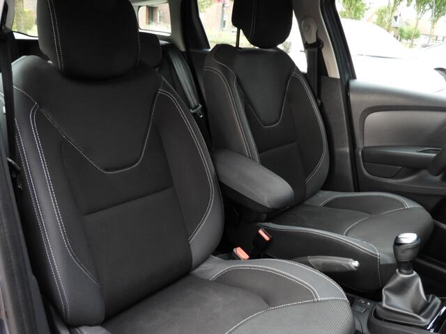 Renault CLIO 0.9 TCE ESTATE CARPLAY / TREKHAAK