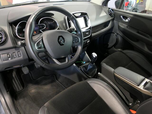 Renault CLIO 0.9 TCe Intens * Navi! * - Camera, armsteun voor, getinte ramen, bluetooth