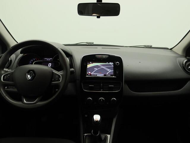 Renault CLIO Estate TCe 90 Limited | Medianav | Airco | Lichtmetalen velgen | Parkeersensoren achter | Metaalkleur | Omlijsting ramen in Chrome | Renault Handsfree card |