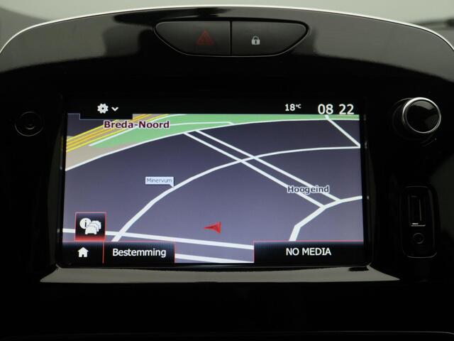 Renault CLIO Estate TCe 90 Limited | Medianav | Airco | Lichtmetalen velgen | Parkeersensoren achter | Metaalkleur | Omlijsting ramen in Chrome | Renault Handsfree card |