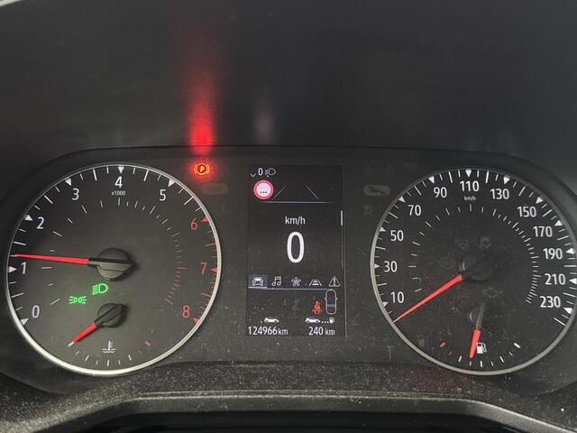 Renault CLIO 1.0 TCe Zen | Parkeersensoren achter | Cruise Control | Apple CarPlay / Android Auto | DAB+ |