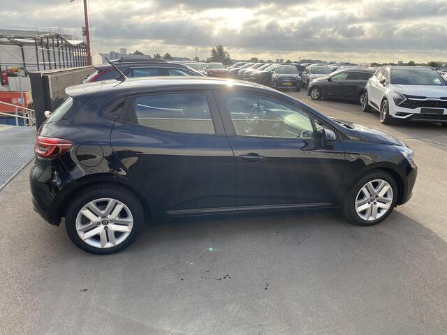 Renault CLIO 1.0 TCe Zen Trekhaak, Navigatie, Carplay, Parkeersensoren, Nederlandse auto