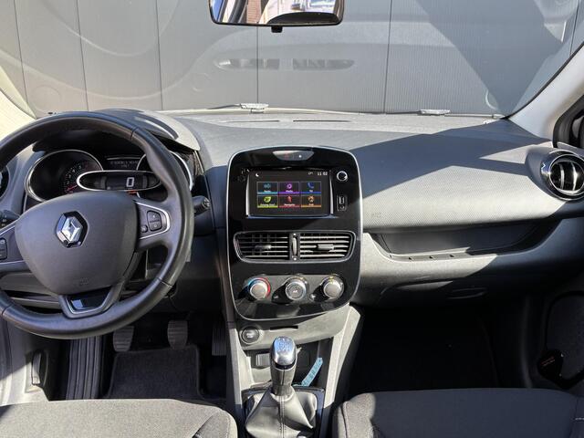 Renault CLIO Estate TCe Limited | AIRCO | NAVI | DEALER ONDERHOUDEN | PARKEERSENSOREN ACHTER | LICHTM. VELGEN |