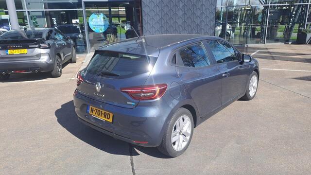 Renault CLIO 1.6 E-Tech Hybrid 140pk Zen | Navigatie via Apple & Android Carplay | parkeersensoren Achter | Airco | Cruise Control | Bluetooth Telefoonvoorbereiding |