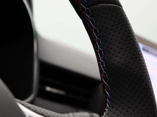 Renault CLIO E-Tech Full Hybrid 145pk esprit Alpine | Digitaal dashboard | Adaptieve cruise control | Parkeersensoren voor/achter |