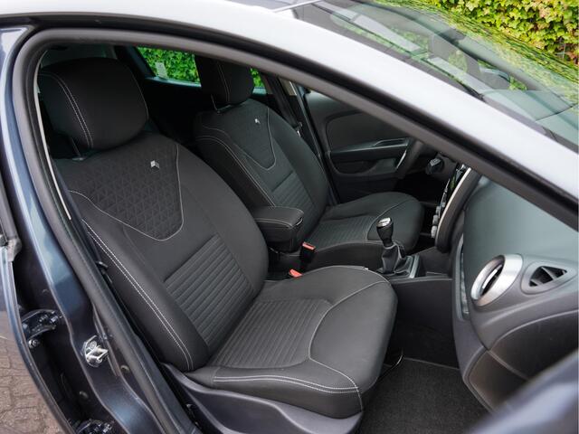 Renault CLIO 0.9 TCe Limited | Navi | Cruise | Parkeersensoren | NAP