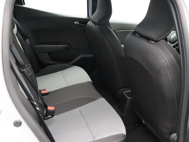 Renault CLIO E-Tech Full Hybrid 145pk evolution | Airco | Cruise control | Apple carplay / Android auto | Vierseizoenbanden |