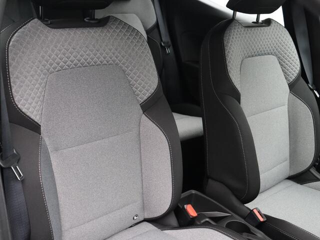 Renault CLIO E-Tech Full Hybrid 145pk evolution | Airco | Cruise control | Apple carplay / Android auto | Vierseizoenbanden |