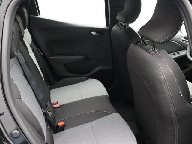 Renault CLIO E-Tech Full Hybrid 145pk evolution | Airco | Cruise control | Apple carplay / Android auto | Vierseizoenbanden |