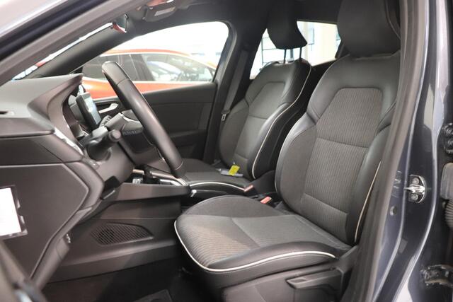 Renault CLIO 1.0 TCe Bi-Fuel Intens | Climate control | 17"Lichtmetaal | Cruise control | LPG-G3 | AppleCarplay AndroidAuto Navigatie | Parkeersensor |