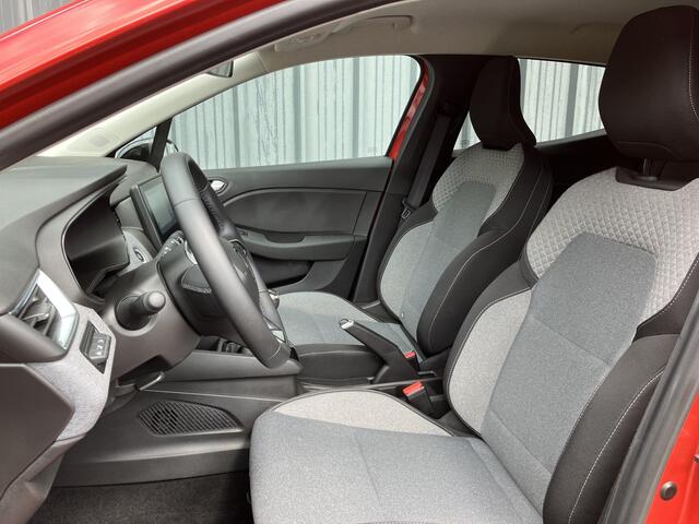 Renault CLIO 1.0 TCe 90 GPF Evolution * LM-Velgen, Camera + Sensoren, Donker Glas, Stoelverwarming, Navigatie, Reservewiel, Cruise Control, Licht/Regensensor, Apple CarPlay/Android Auto