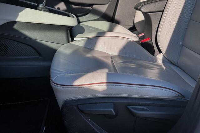 Renault CLIO 1.6 E-Tech Hybrid 140 Initiale Paris LED LEER 360 CAMERA 85807KM!