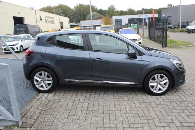 Renault CLIO 1.0 TCe Zen Orig. NL auto/Apple car play/Airco/Cruise control/Verwarmbare buitenspiegels/Rijstrooksensor/Led koplampen