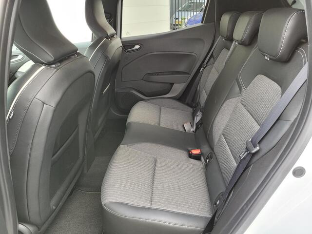 Renault CLIO 1.6 E-Tech Hybrid 145 Techno | Dealer Onderhouden | Zwart Dak | Navi+Camera