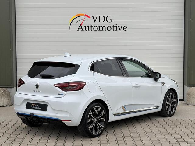 Renault CLIO 1.6 E-Tech Hybrid 140 First Edition / Clima / Camera / Navigatie / 17" LM velgen / Trekhaak
