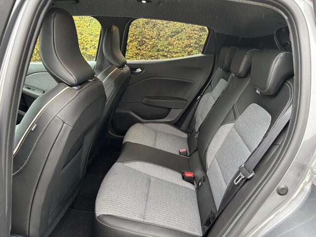 Renault CLIO 1.6 E-Tech Full Hybrid 145 techno / Lage kilometerstand /