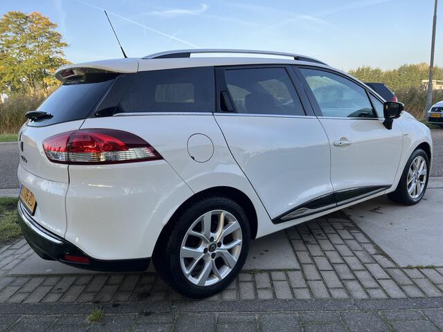 Renault CLIO Estate 0.9 TCe Limited / Apple Carplay - Android Auto / Parkeersensoren. Achter / Airco / 16'' LMV /