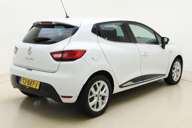 Renault CLIO 1.2 TCe Limited 120 PK | Handgeschakeld | Airco | Parkeersensor | Cruise Control | Licht Metalen Velgen | Bluetooth | 1e eigenaar | Dealer onderhouden