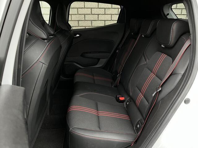 Renault CLIO 1.3 TCe EDC R.S. Line | Stoelverwarming | 360° Camera | Apple CarPlay / Android Auto| Climate Control