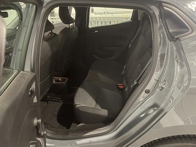 Renault CLIO 1.0 TCe 74 Intens Zen 5 Drs Carplay / Cruise C./ Navi / Winter Pack