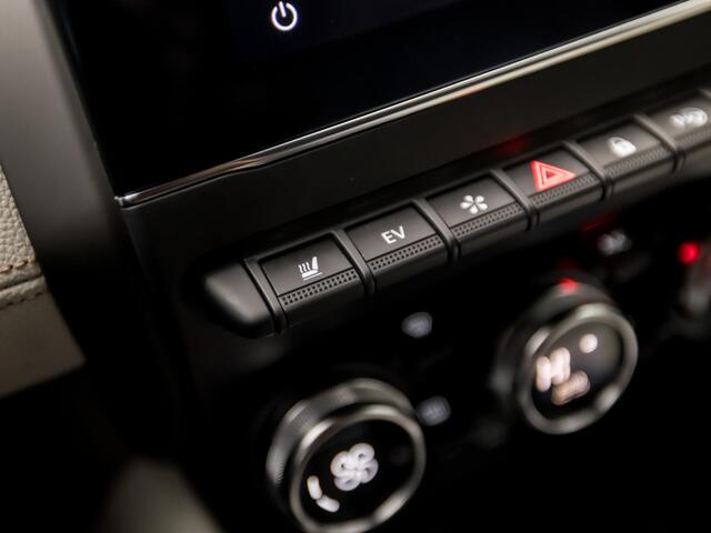 Renault CLIO 1.6 E-Tech Hybrid 140 Initiale Paris 141Pk Automaat (VIRTUAL COCKPIT, APPLE CARPLAY, GROOT NAVI, LEDER, CLIMATE, STOELVERWARMING, SPORTSTOELEN, ADAPTIVE CRUISE, BOSE AUDIO, CAMERA, KEYLESS, NIEUWSTAAT)