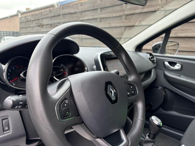 Renault CLIO 0.9 TCe Limited / Navi / Cruise / LED / NL