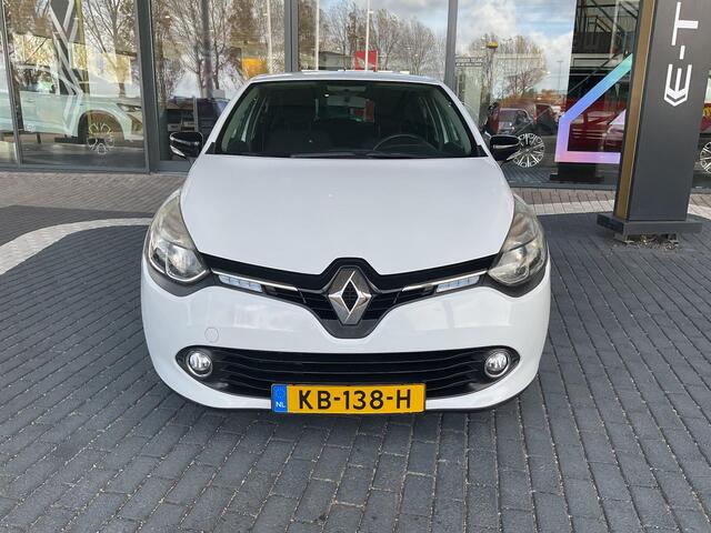 Renault CLIO 0.9 TCe Eco2 Limited AIRCONDITIONING / NAVIGATIE /CRUISE CONTROL / PARKEERSENSOREN / BLEUTOOTH