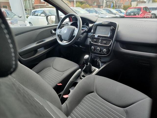 Renault CLIO Estate 0.9 TCe LIMITED Airco | Navi | Cruise Control | Trekhaak